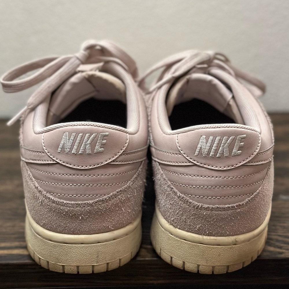 Nike Dunks - Picture 5 of 8